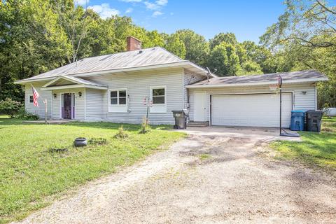 1155 Marsh Rd, Plainwell, MI 49080 photo 2