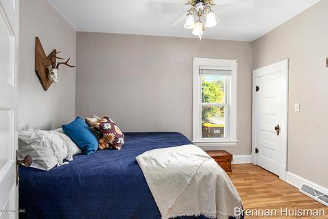 111 E Mark St, Sparta, MI 49345 photo 16