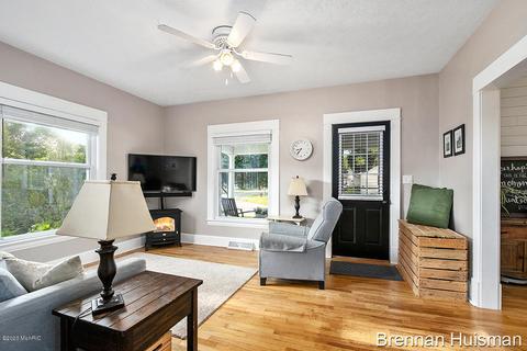 111 E Mark St, Sparta, MI 49345 photo 21