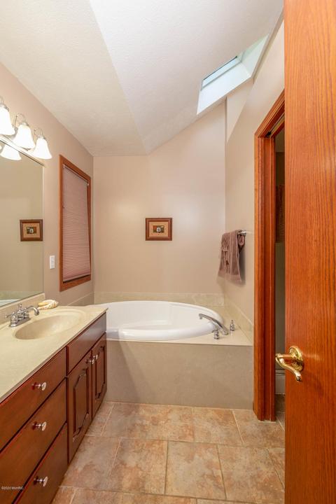 23315 Maple Hill Dr, Big Rapids, MI 49307 photo 14