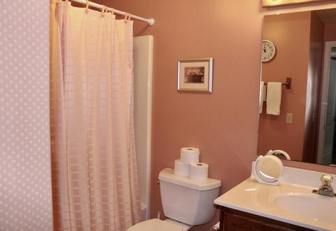 1024 Wedgewood Dr, Plainwell, MI 49080 photo 5