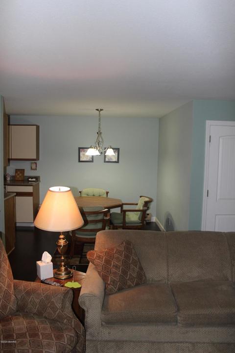 1024 Wedgewood Dr, Plainwell, MI 49080 photo 13