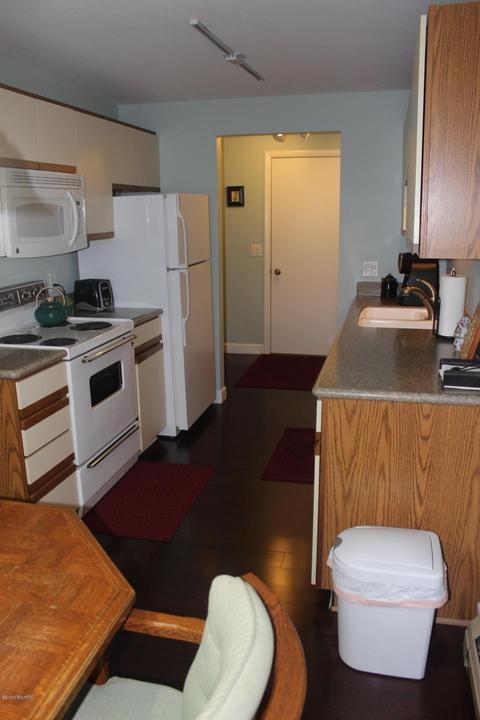 1024 Wedgewood Dr, Plainwell, MI 49080 photo 14