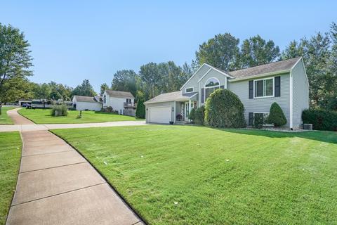 1692 Nelson Ct, Dorr, MI 49323 photo 3