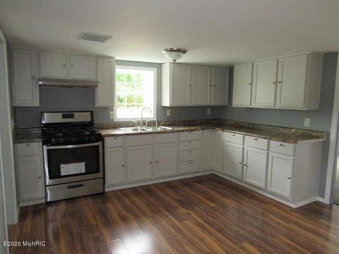 12988 Miller Rd, Constantine, MI 49042 photo 2