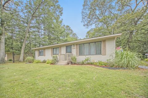 6155 Whitehall Rd, Whitehall, MI 49461 photo 1