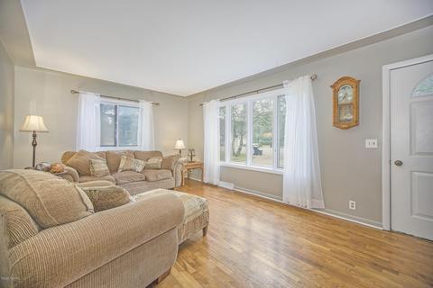 6155 Whitehall Rd, Whitehall, MI 49461 photo 17
