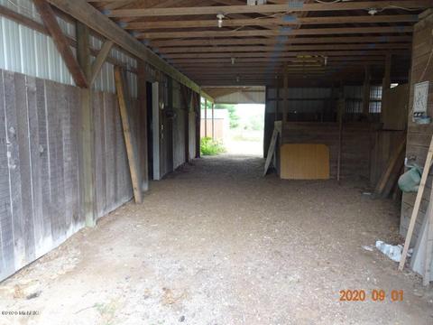 2826 S Oak Ave, White Cloud, MI 49349 photo 21