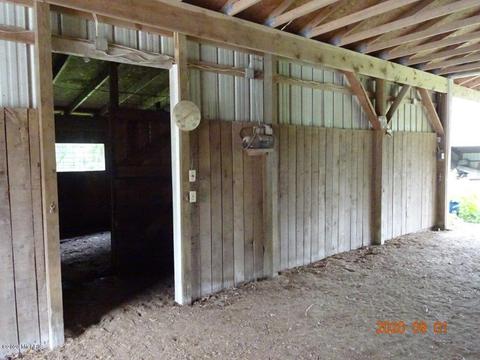 2826 S Oak Ave, White Cloud, MI 49349 photo 23