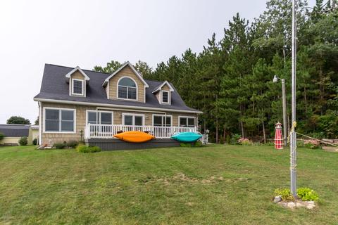 1051 Lyle Dr, Crystal, MI 48818 photo 4
