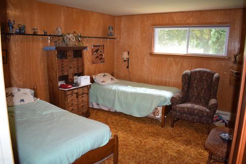580 Eighth St, Manistee, MI 49660 photo 9
