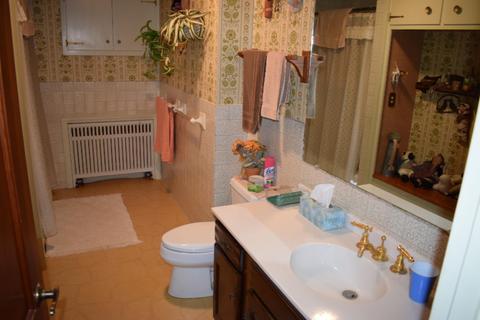 580 Eighth St, Manistee, MI 49660 photo 12