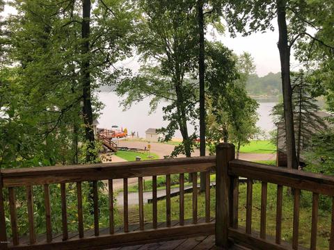 12368 Cabin Dr NE, Belding, MI 48809 photo 2
