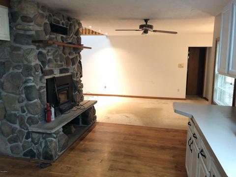 12368 Cabin Dr NE, Belding, MI 48809 photo 15