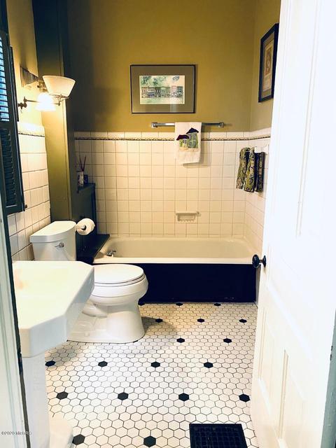 404 E Bridge St, Plainwell, MI 49080 photo 36