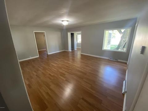 348 E Morrell St, Otsego, MI 49078 photo 8