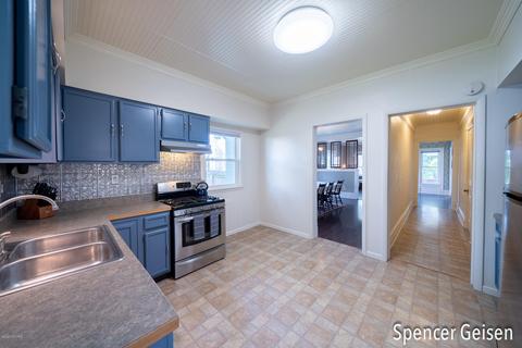 210 W High St, Belding, MI 48809 photo 15
