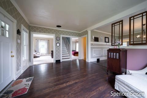 210 W High St, Belding, MI 48809 photo 6