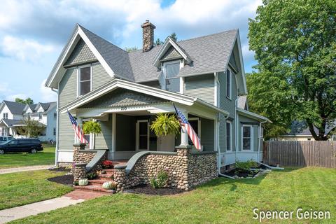 210 W High St, Belding, MI 48809 photo 1