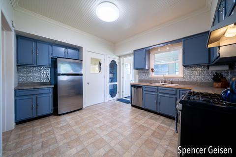 210 W High St, Belding, MI 48809 photo 13