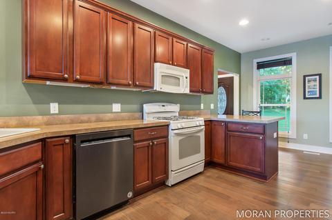 4347 W Pine Bluff Dr, Grant, MI 49327 photo 15