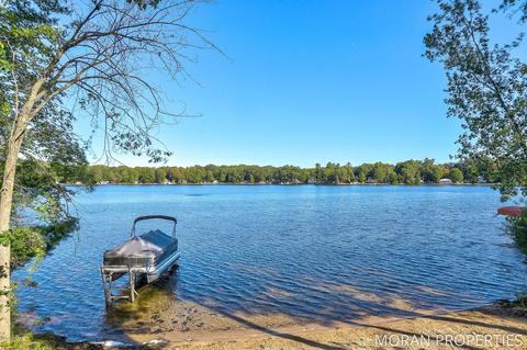 4347 W Pine Bluff Dr, Grant, MI 49327 photo 2