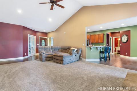 4347 W Pine Bluff Dr, Grant, MI 49327 photo 10