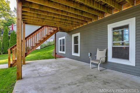 4347 W Pine Bluff Dr, Grant, MI 49327 photo 53