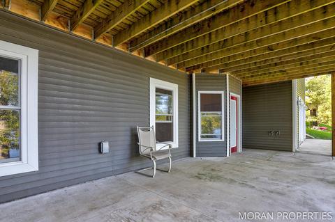 4347 W Pine Bluff Dr, Grant, MI 49327 photo 52