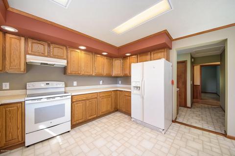 5203 Herbert Rd, Hickory Corners, MI 49060 photo 12