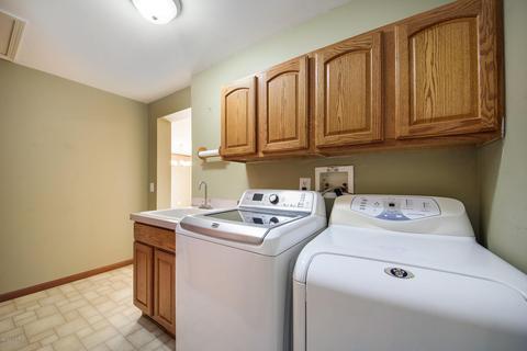 5203 Herbert Rd, Hickory Corners, MI 49060 photo 14