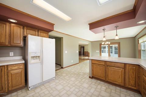 5203 Herbert Rd, Hickory Corners, MI 49060 photo 11