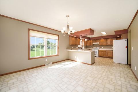 5203 Herbert Rd, Hickory Corners, MI 49060 photo 7