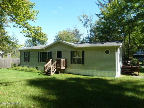 5471 Circle Dr, Reading, MI 49274 photo 3