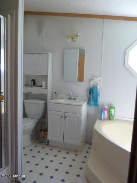 5471 Circle Dr, Reading, MI 49274 photo 22