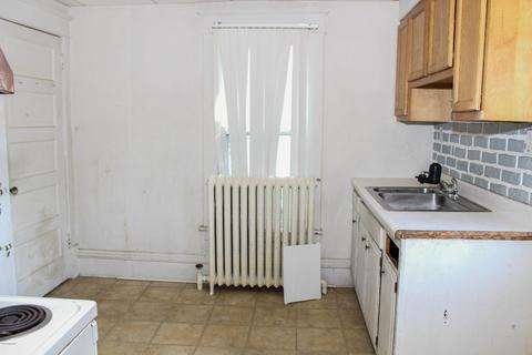 709 S Hooker Ave, Three Rivers, MI 49093 photo 7