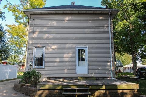 709 S Hooker Ave, Three Rivers, MI 49093 photo 4