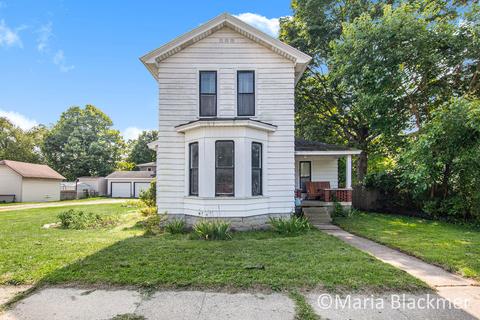 610 E Main St, Lowell, MI 49331 photo 1