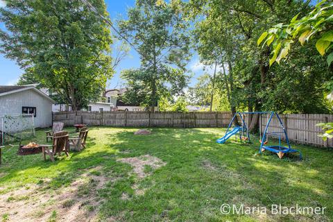 610 E Main St, Lowell, MI 49331 photo 7
