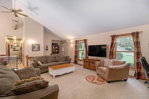 197 109th Ave, Plainwell, MI 49080 photo 13