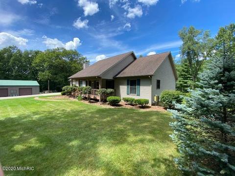 197 109th Ave, Plainwell, MI 49080 photo 3