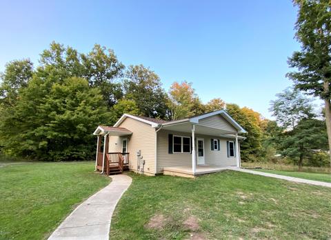 4138 E Shore Dr, Stanton, MI 48888 photo 18