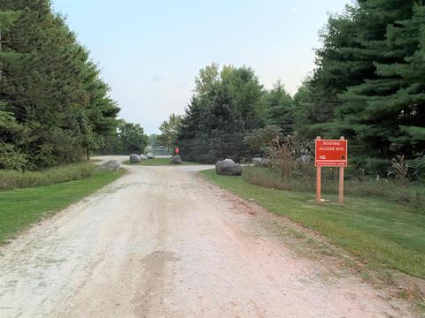 4138 E Shore Dr, Stanton, MI 48888 photo 28