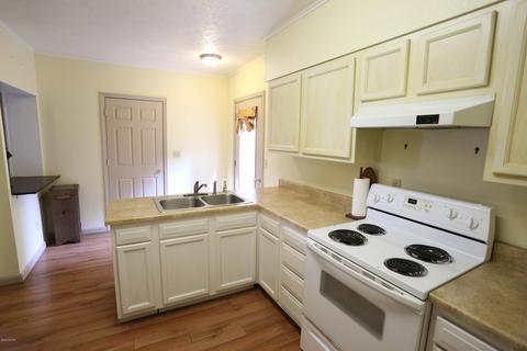320 S Constantine St, Three Rivers, MI 49093 photo 11