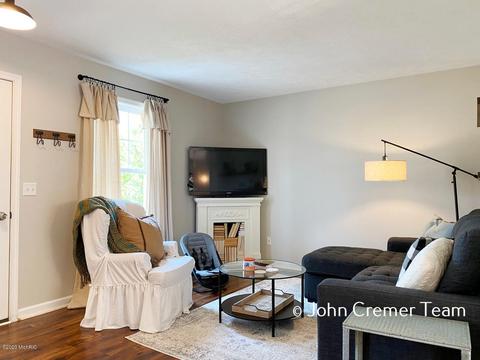 6232 Timber Dr, Allendale, MI 49401 photo 3