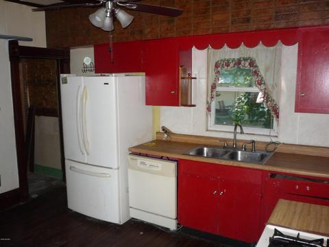 128 Union St, Bronson, MI 49028 photo 3