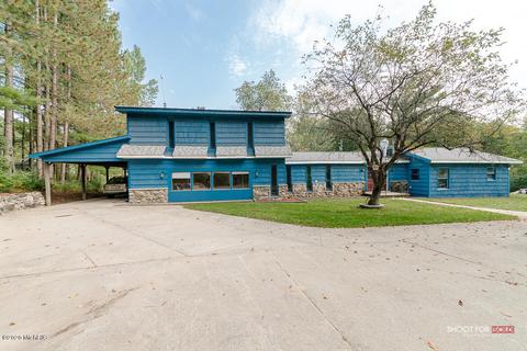 3487 E Monroe Rd, White Cloud, MI 49349 photo 4