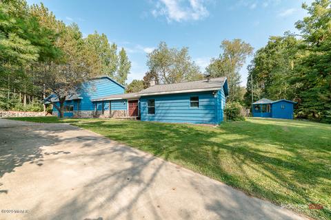 3487 E Monroe Rd, White Cloud, MI 49349 photo 2