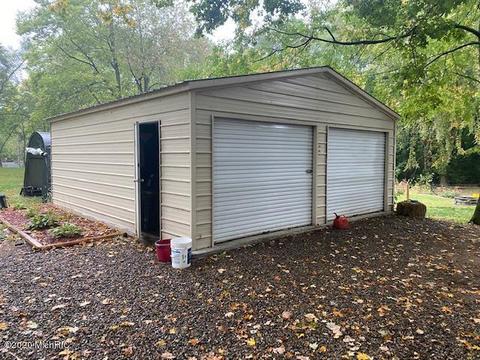 835 Willow Dr, Colon, MI 49040 photo 6