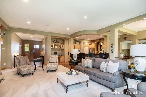2792 Sturbridge Dr SE, Ada, MI 49301 photo 8